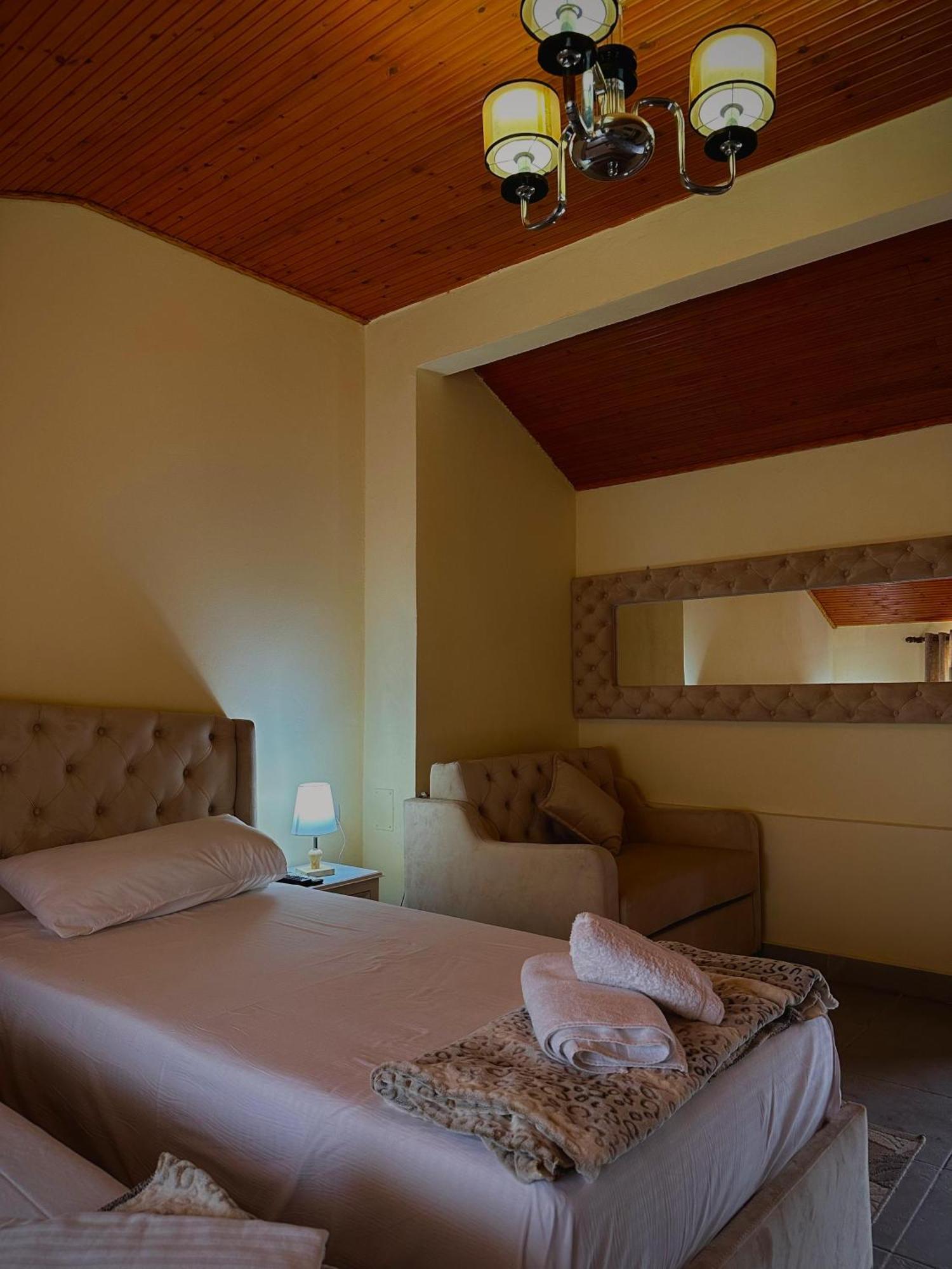 Gjestgiverier Wood House Bajram Curri